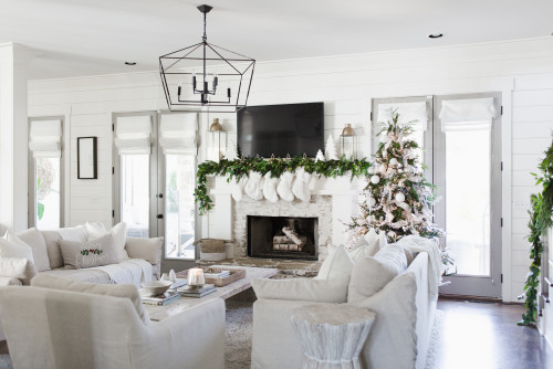 6 Nontraditional Holiday Decorating Trends