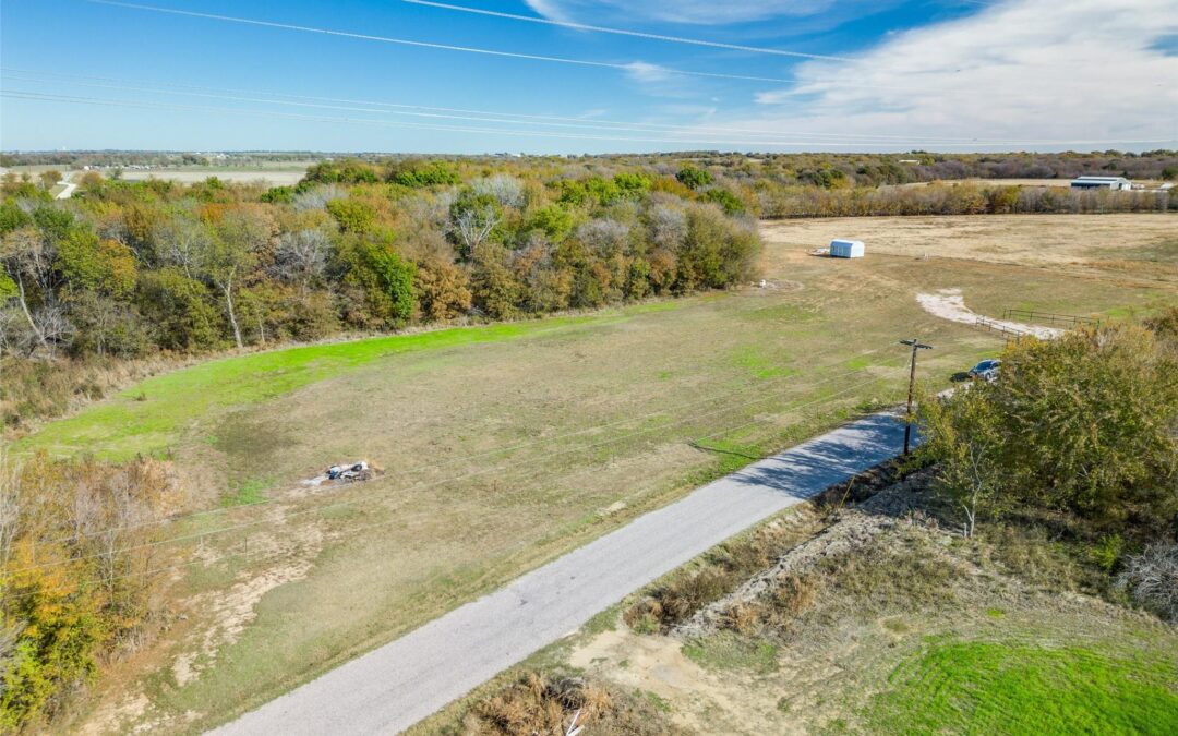 653 Hog Creek Road Collinsville, TX 76233